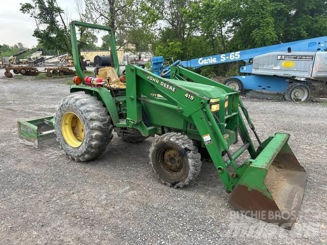 John Deere  Kompaktní traktory