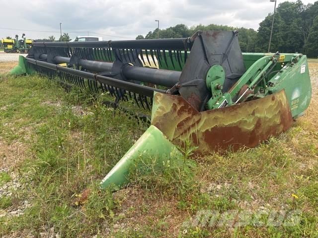 John Deere 925 Kombajnové hlavice