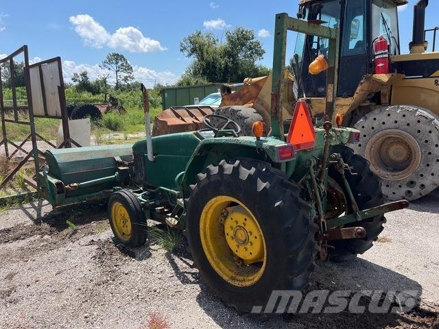 John Deere 970 Vnitřní zametací stroje