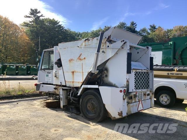 Johnston 3000 Zametací vozy