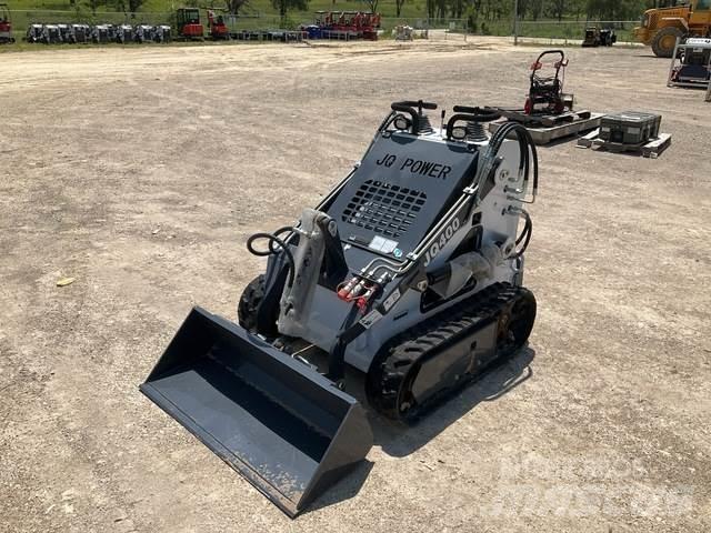 JQ Power JQ400 Smykem řízené nakladače