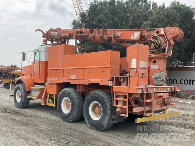 Kenworth C500 Mobilní vrtná souprava