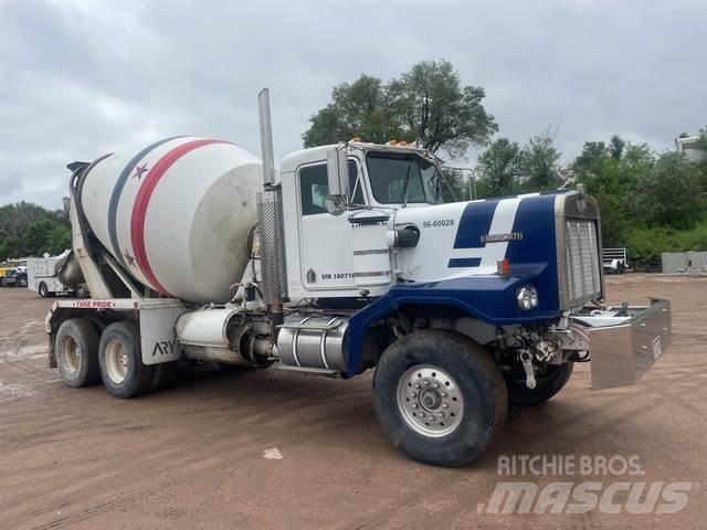 Kenworth C500 Další