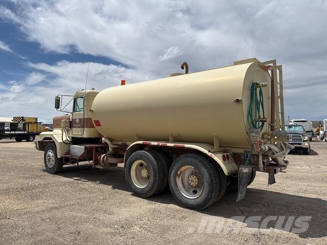 Kenworth C500 Cisterny na vodu