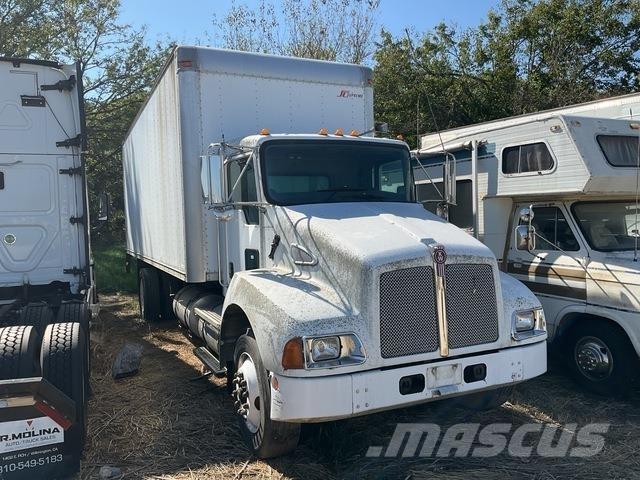 Kenworth T300 Skříňová nástavba