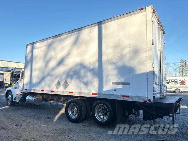 Kenworth T300 Skříňová nástavba