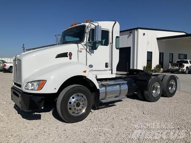 Kenworth T440 Tahače