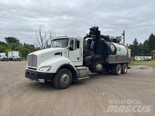 Kenworth T440 Pásová rýpadla