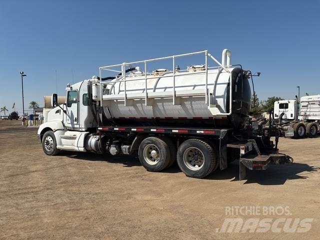 Kenworth T660 Kombinované/Čerpací cisterny