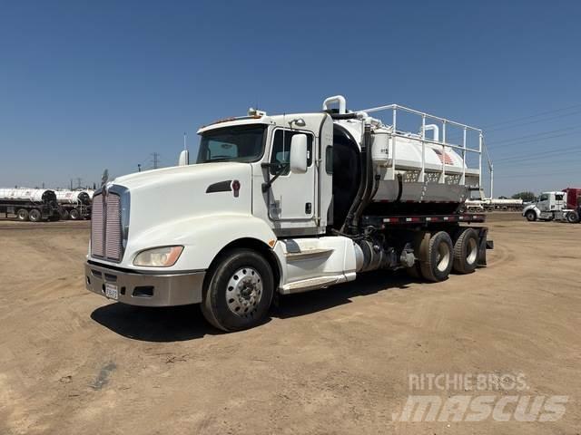 Kenworth T660 Kombinované/Čerpací cisterny