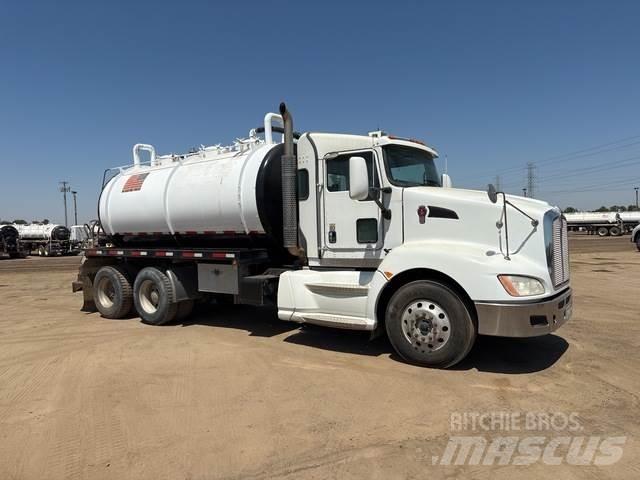 Kenworth T660 Kombinované/Čerpací cisterny