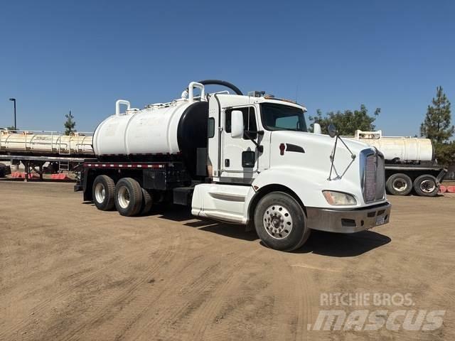 Kenworth T660 Kombinované/Čerpací cisterny