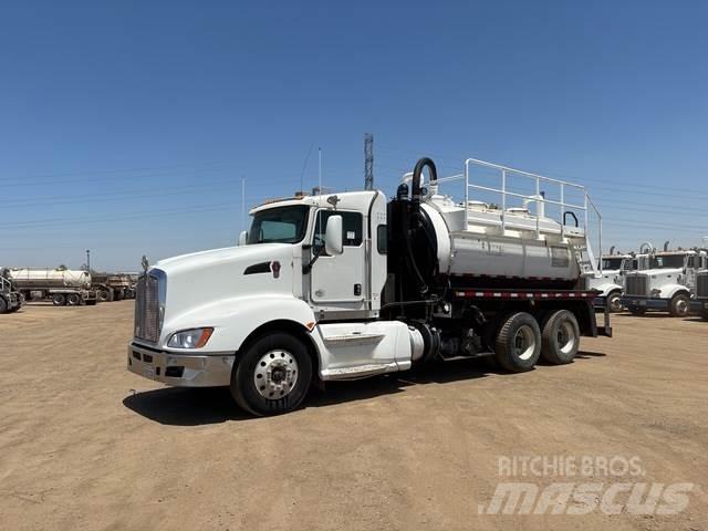 Kenworth T660 Kombinované/Čerpací cisterny