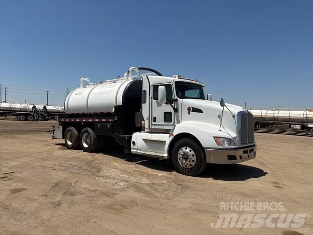 Kenworth T660 Kombinované/Čerpací cisterny