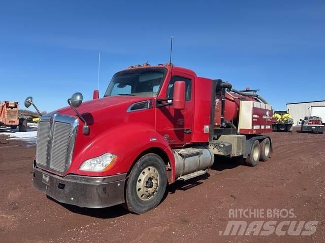 Kenworth T680 Pásová rýpadla
