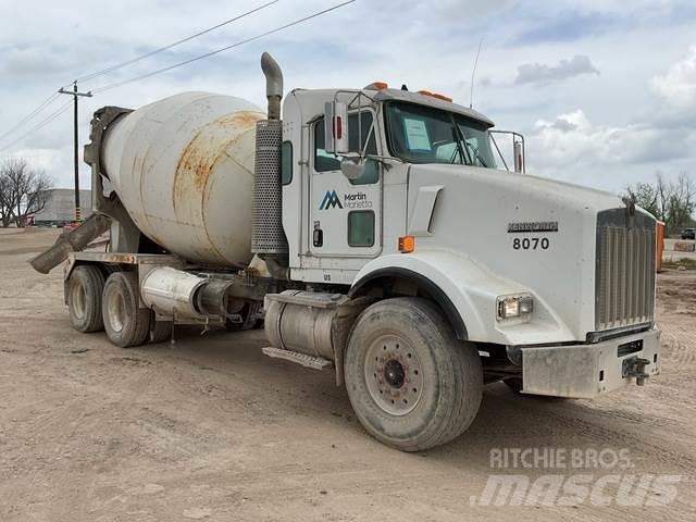 Kenworth T800 Další