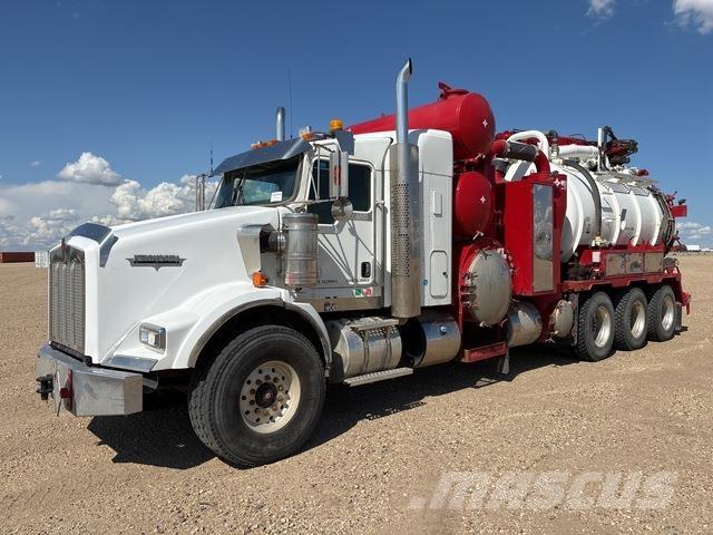 Kenworth T800 Pásová rýpadla