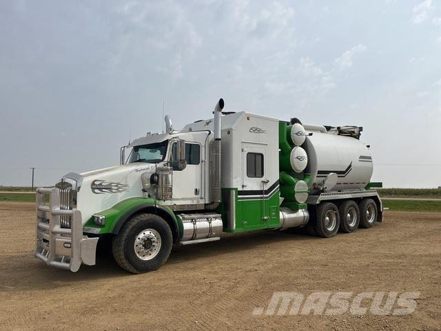 Kenworth T800 Pásová rýpadla