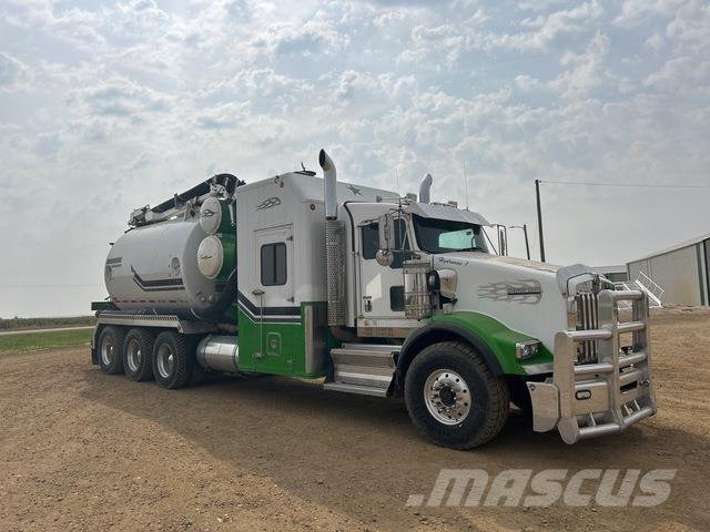 Kenworth T800 Pásová rýpadla