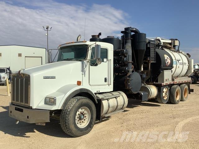 Kenworth T800 Pásová rýpadla