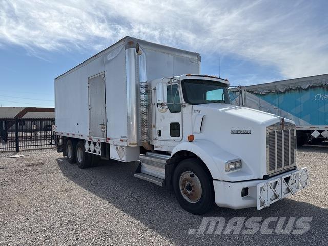 Kenworth T800 Skříňová nástavba