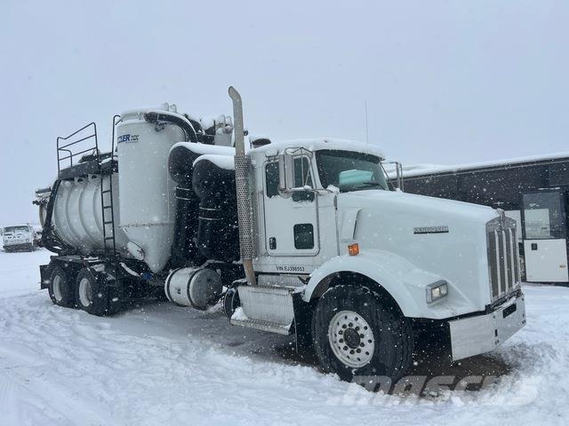 Kenworth T800 Pásová rýpadla