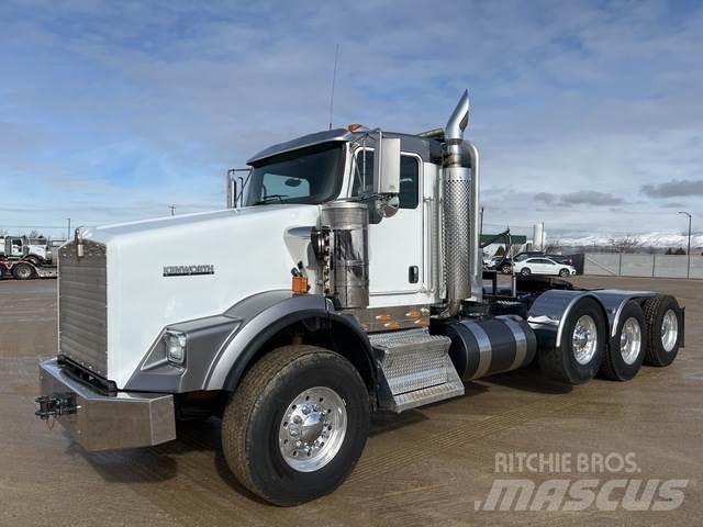 Kenworth T800W Tahače