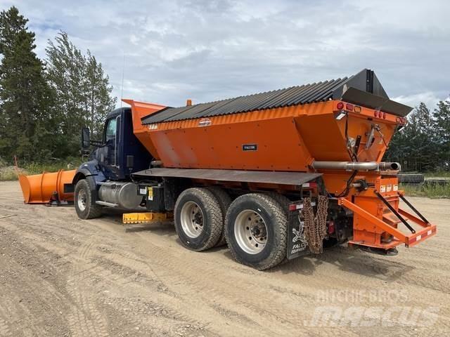 Kenworth T880 Sněžné pluhy, přední sněhové radlice