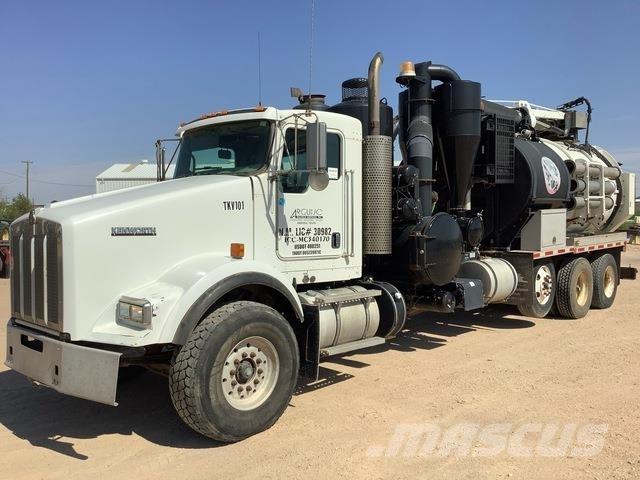 Kenworth T880 Pásová rýpadla