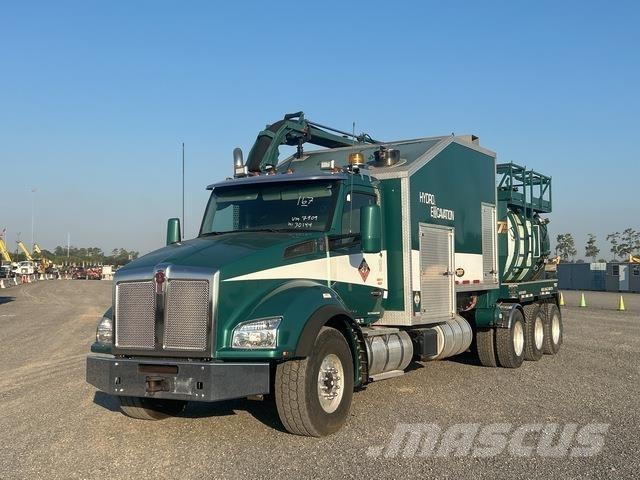 Kenworth T880 Pásová rýpadla