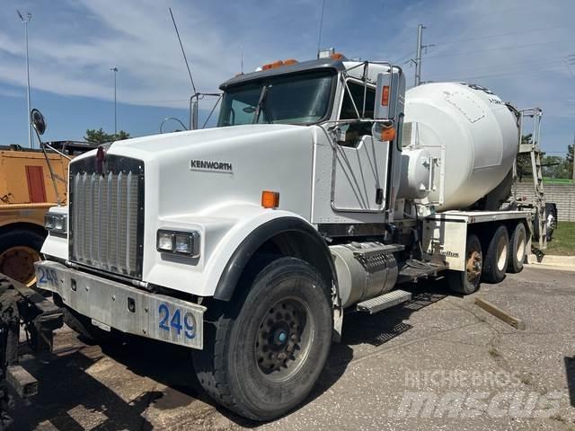 Kenworth W900 Další