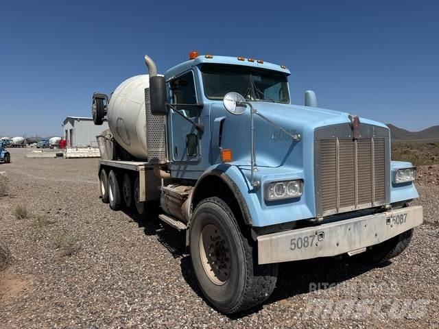 Kenworth W900 Další