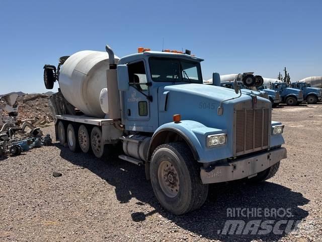 Kenworth W900 Další