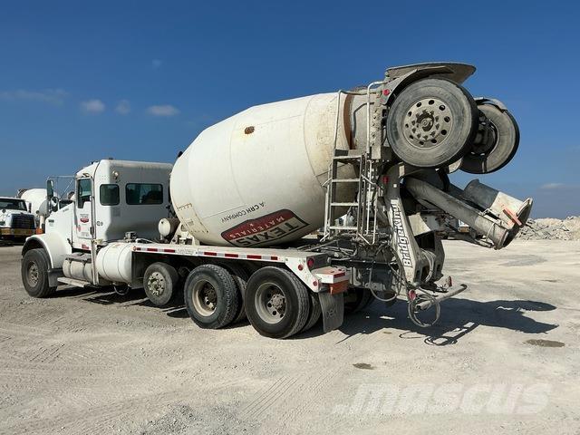 Kenworth W900 Další