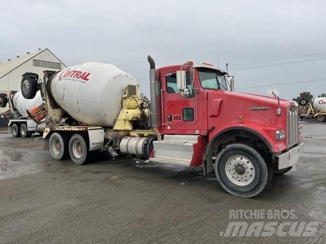 Kenworth W900B Další
