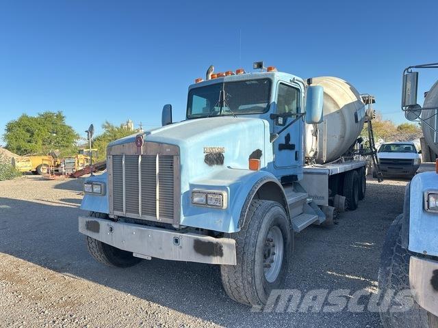 Kenworth W900B Další