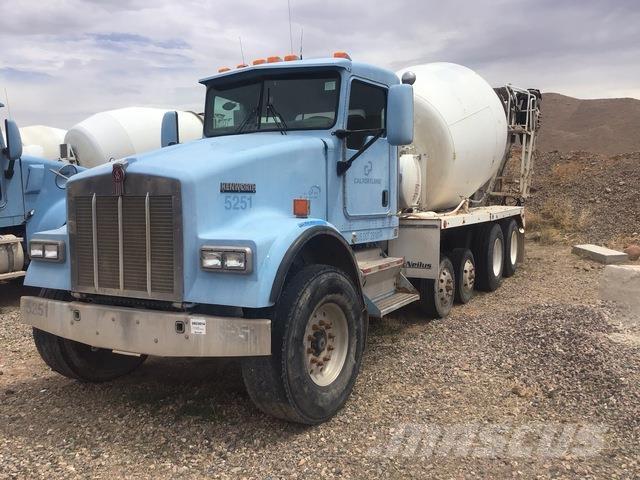 Kenworth W900B Další