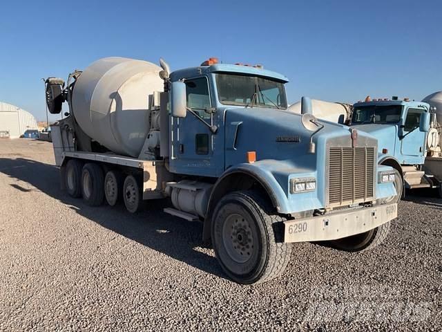Kenworth W900B Další