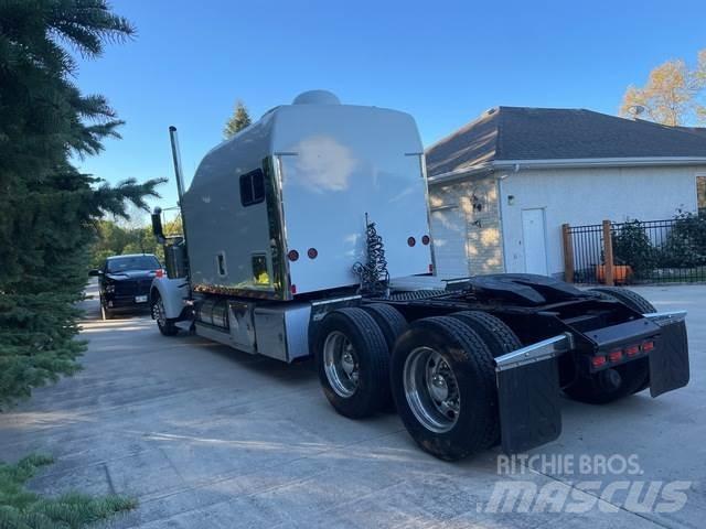 Kenworth W900L Tahače