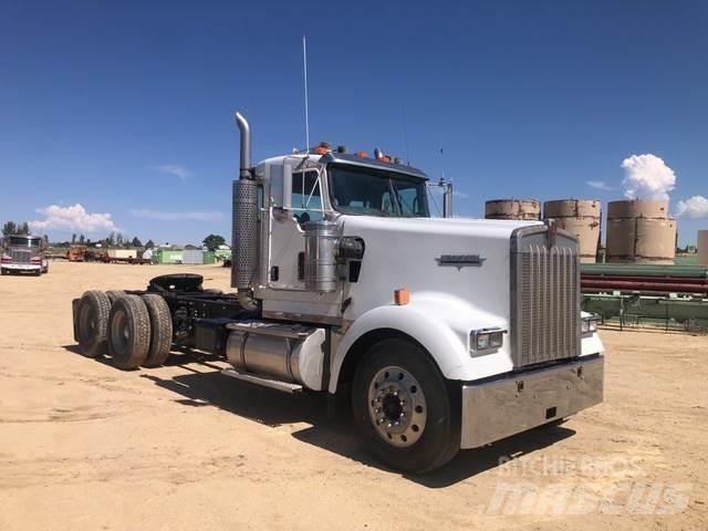 Kenworth W900L Tahače