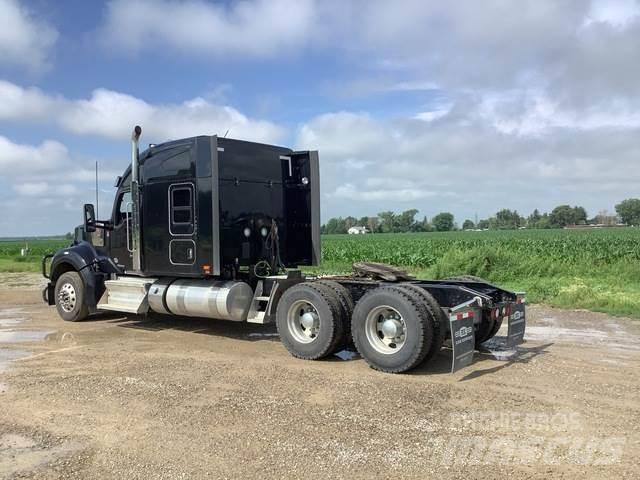 Kenworth W990 Tahače