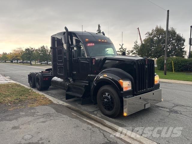 Kenworth W990 Tahače