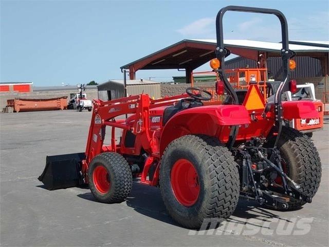 Kioti RX 7320 Kompaktní traktory