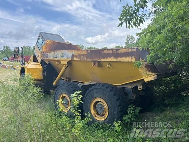 Komatsu  Kloubové dempry