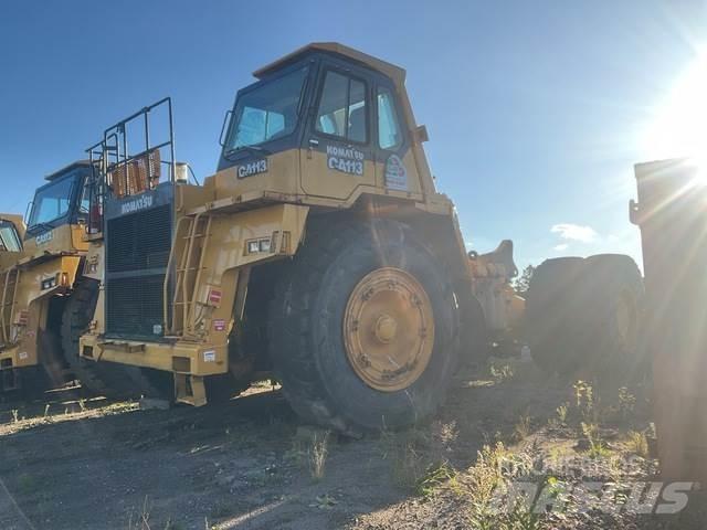 Komatsu 330M Kloubové dempry