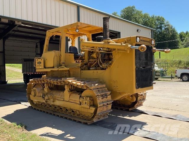 Komatsu D155-A Pásové dozery