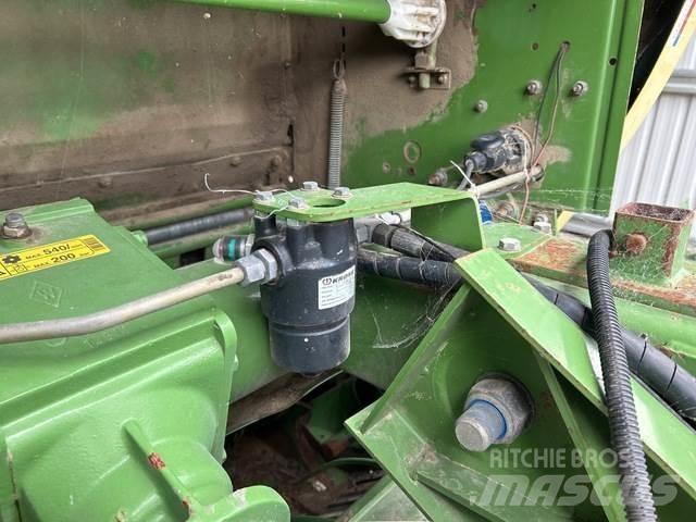 Krone V1500MC Lis na válcové balíky