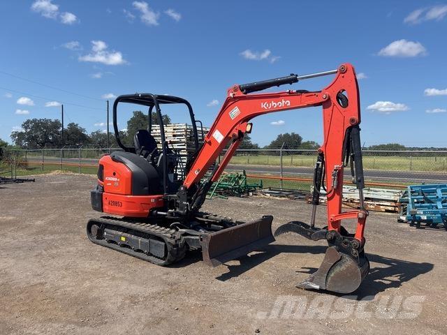 Kubota KX033-4 Pásová rýpadla