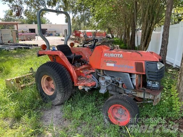 Kubota L2800 Traktory