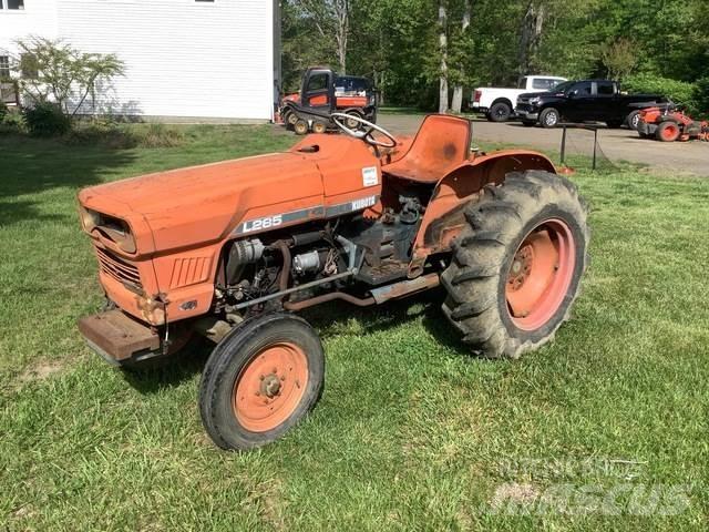 Kubota L285 Traktory